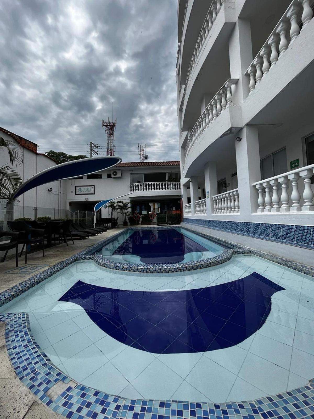 Hotel Zamba Girardot Exterior photo